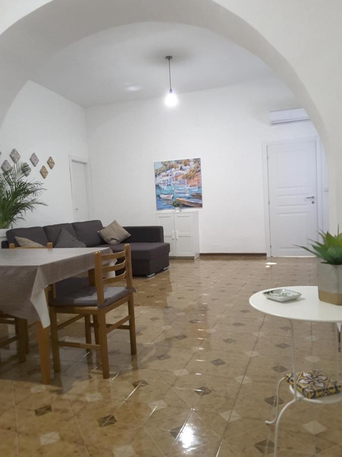 Il Centro Storico Apartment Catania Luaran gambar